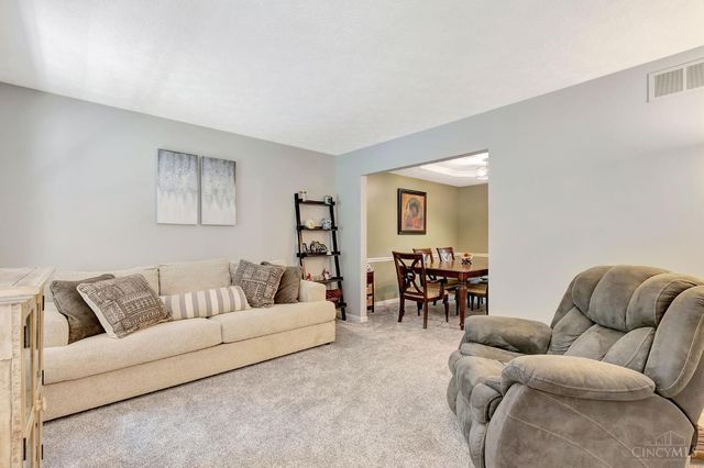 2352 Neeb Road, Green Twp, OH 45233