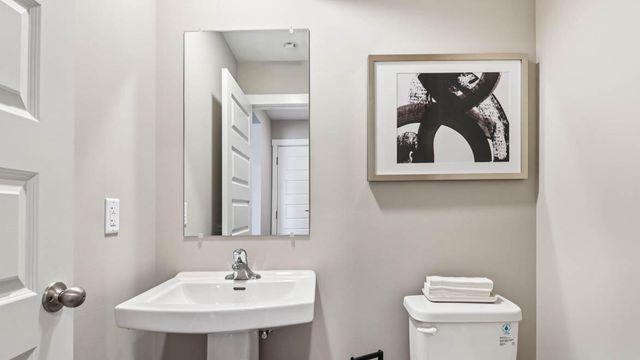 8956 Remington Way, St. John, IN 46373