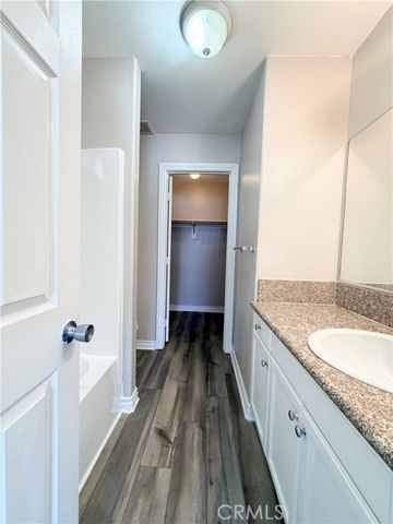 215 N Spruce Avenue, Rialto, CA 92637