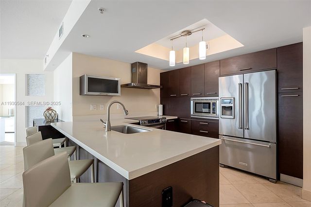 150 Sunny Isles Blvd 1-1006, Sunny Isles Beach, FL 33160