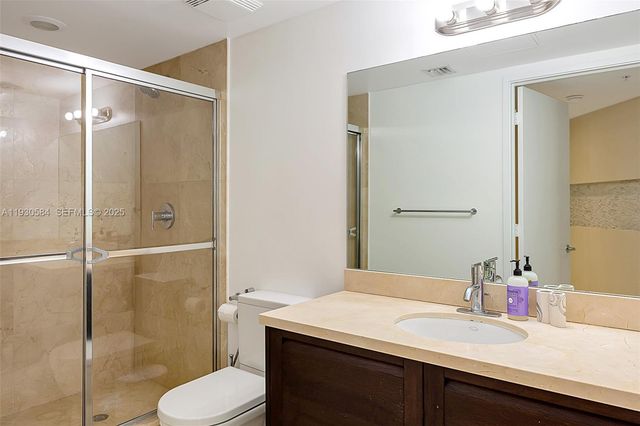 150 Sunny Isles Blvd 1-1006, Sunny Isles Beach, FL 33160