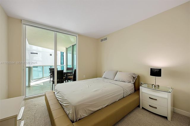 150 Sunny Isles Blvd 1-1006, Sunny Isles Beach, FL 33160