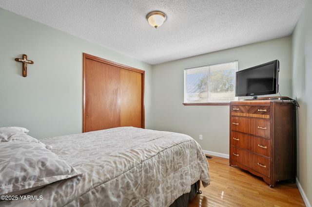 405 N 61st Ave, Yakima, WA 98908