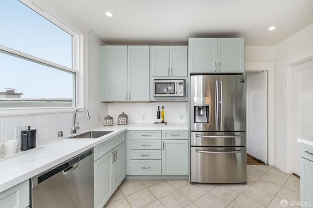 110 Pinehurst Way, San Francisco, CA 94112