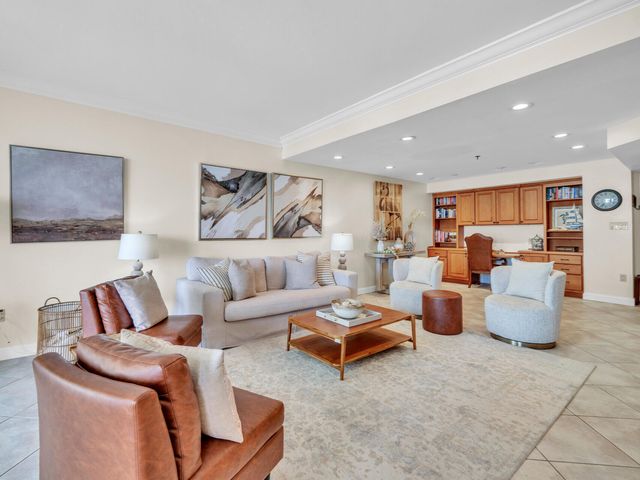 100 Gulf Shore Drive UNIT 403, Destin, FL 32541
