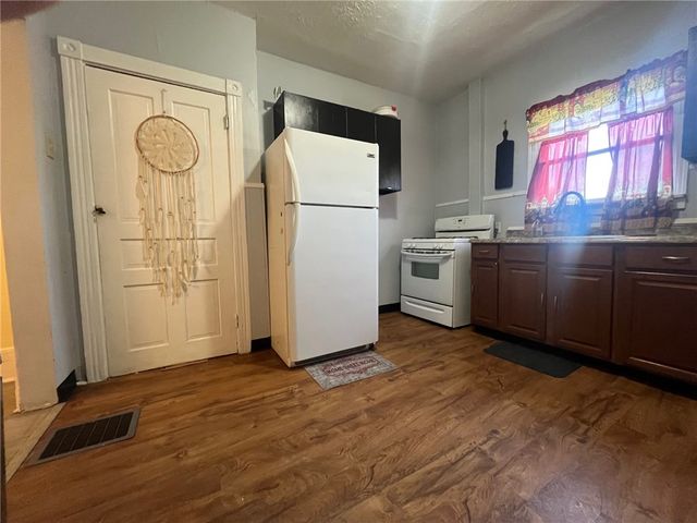 223 E 14th Ave, Homestead, PA 15120