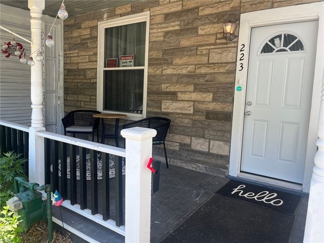 223 E 14th Ave, Homestead, PA 15120
