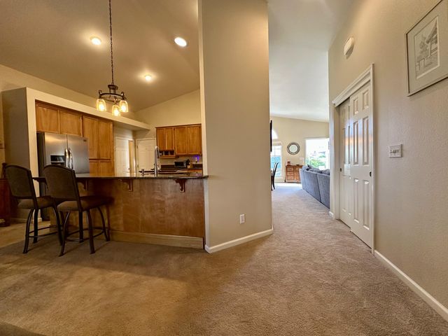 135 Meadow Slope Drive, Talent, OR 97540