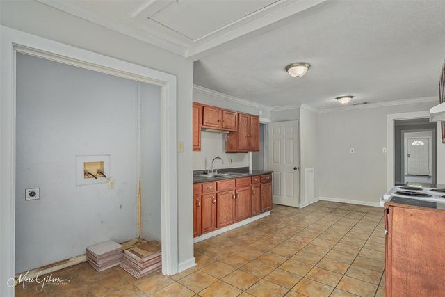 608 Kelly Street, Bossier City, LA 71111