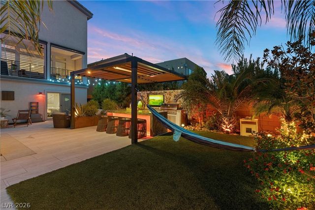 8620 Grove Mill Court, Las Vegas, NV 89139