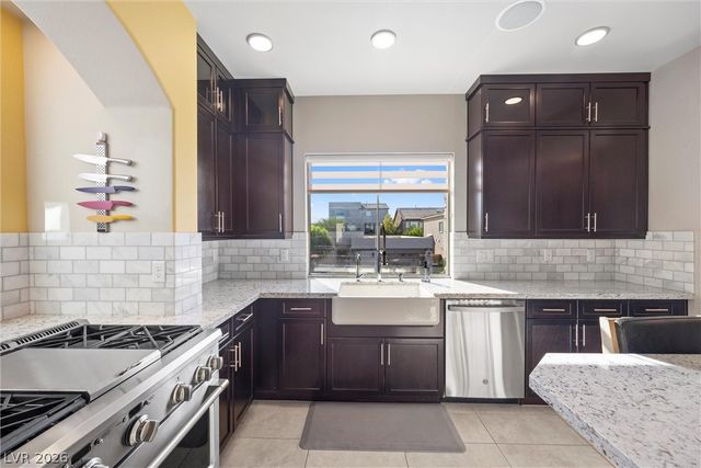 8620 Grove Mill Court, Las Vegas, NV 89139
