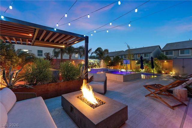 8620 Grove Mill Court, Las Vegas, NV 89139