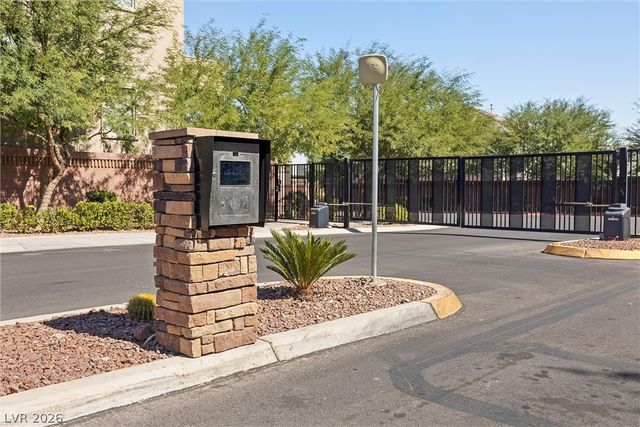8620 Grove Mill Court, Las Vegas, NV 89139