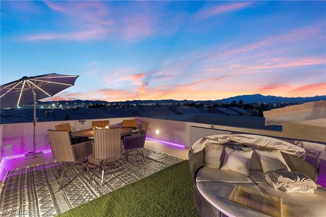 8620 Grove Mill Court, Las Vegas, NV 89139