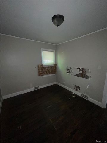 10345 Greensboro Street, Detroit, MI 48224