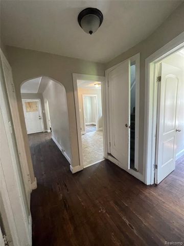 10345 Greensboro Street, Detroit, MI 48224