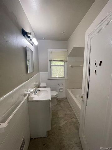 10345 Greensboro Street, Detroit, MI 48224