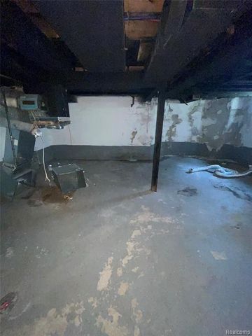 10345 Greensboro Street, Detroit, MI 48224