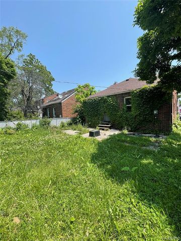 10345 Greensboro Street, Detroit, MI 48224