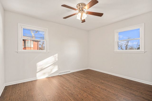 521 Pawnee Drive, Lake In The Hills, IL 60156