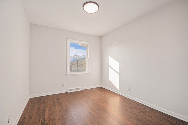 521 Pawnee Drive, Lake In The Hills, IL 60156