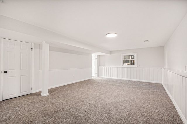 521 Pawnee Drive, Lake In The Hills, IL 60156