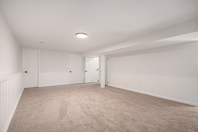 521 Pawnee Drive, Lake In The Hills, IL 60156