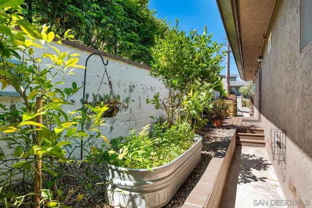 3415 Fenelon St, San Diego, CA 92106