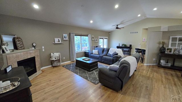 232 Alhambra Dr, Pueblo, CO 81005