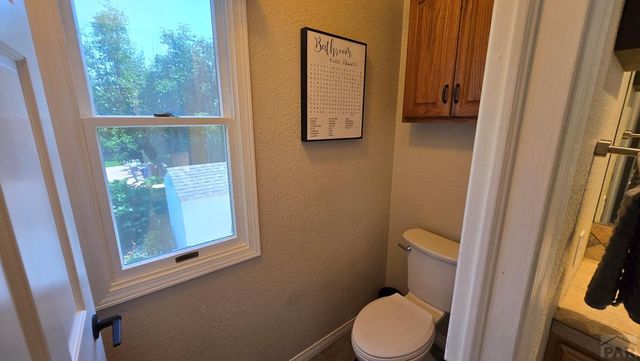 232 Alhambra Dr, Pueblo, CO 81005