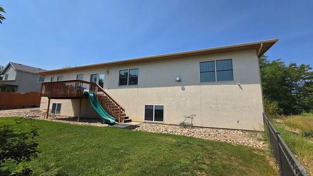 232 Alhambra Dr, Pueblo, CO 81005