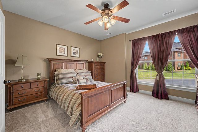 3601 NW Creekstone Boulevard, Bentonville, AR 72712