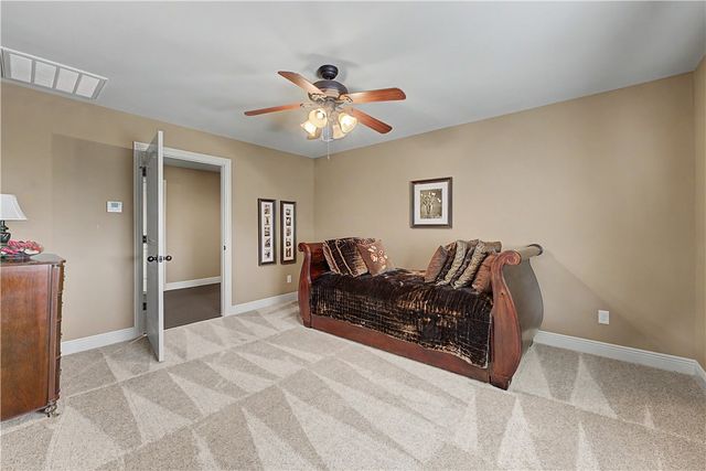 3601 NW Creekstone Boulevard, Bentonville, AR 72712