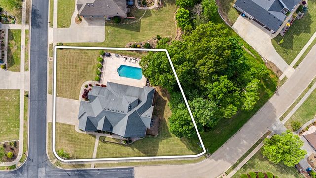 3601 NW Creekstone Boulevard, Bentonville, AR 72712