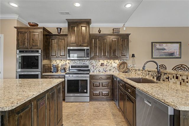 3601 NW Creekstone Boulevard, Bentonville, AR 72712