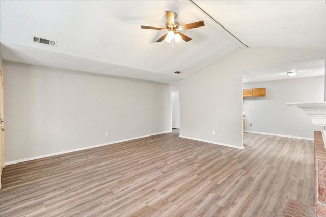 1217 Hidden Creek Drive, Mansfield, TX 76063