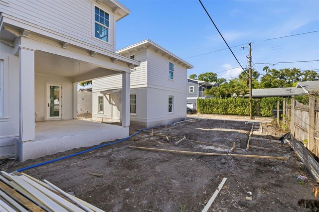 345 11TH AVENUE NE, St Petersburg, FL 33701