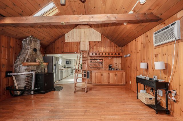 37 Bay Street, Goffstown, NH 03045