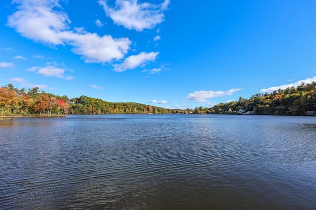 37 Bay Street, Goffstown, NH 03045