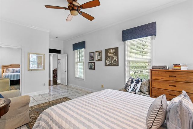 3126 W OAKLYN AVENUE, Tampa, FL 33609