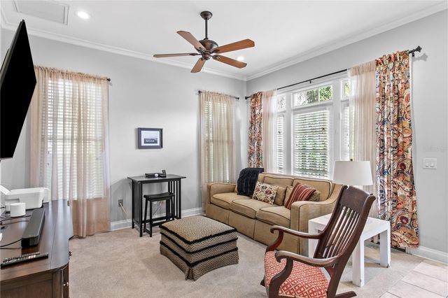 3126 W OAKLYN AVENUE, Tampa, FL 33609