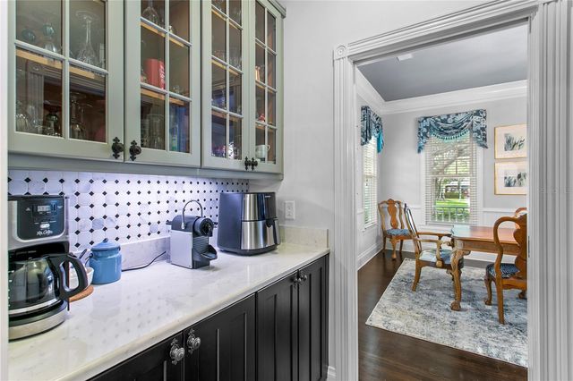 3126 W OAKLYN AVENUE, Tampa, FL 33609