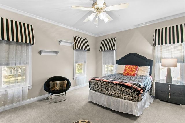 3126 W OAKLYN AVENUE, Tampa, FL 33609