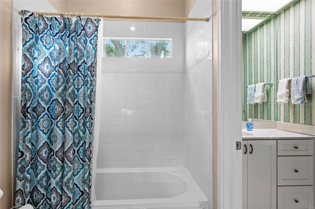 3126 W OAKLYN AVENUE, Tampa, FL 33609