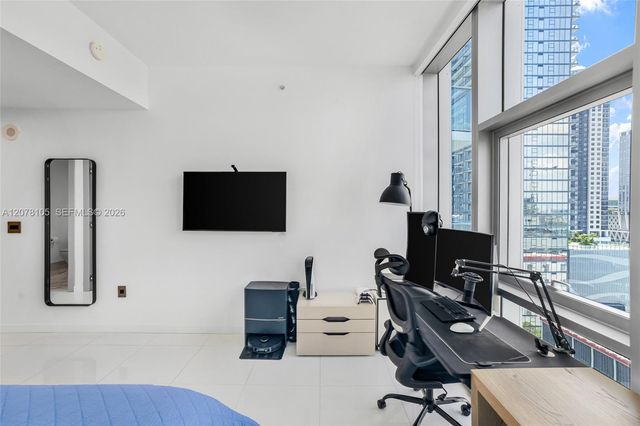 851 NE 1st Avenue 1408, Miami, FL 33132