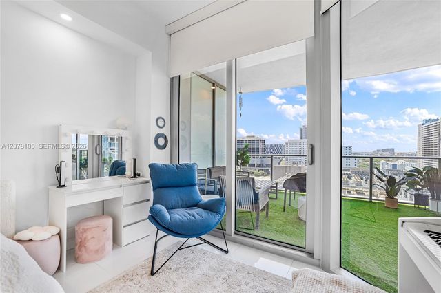 851 NE 1st Avenue 1408, Miami, FL 33132