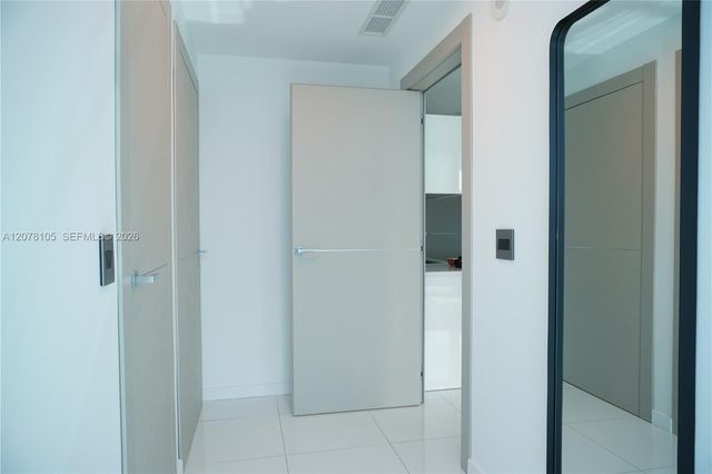 851 NE 1st Avenue 1408, Miami, FL 33132
