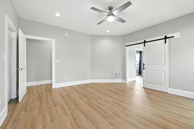 43 MCILWEE LN, Staunton, VA 24401