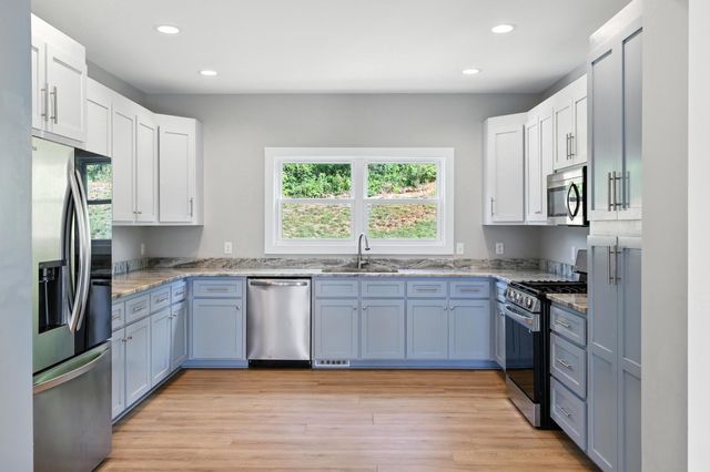 43 MCILWEE LN, Staunton, VA 24401