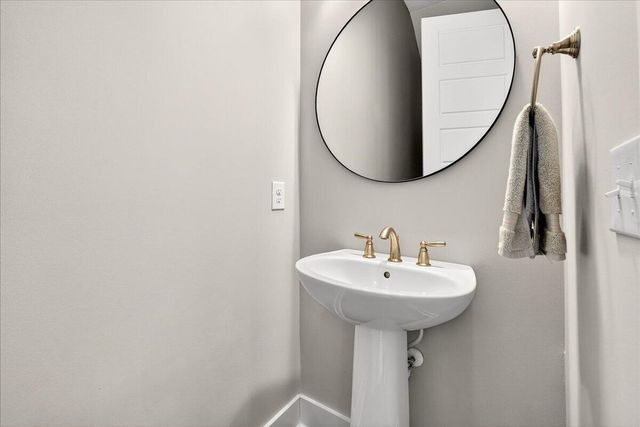 2022 Codorus Lane, Hanahan, SC 29410